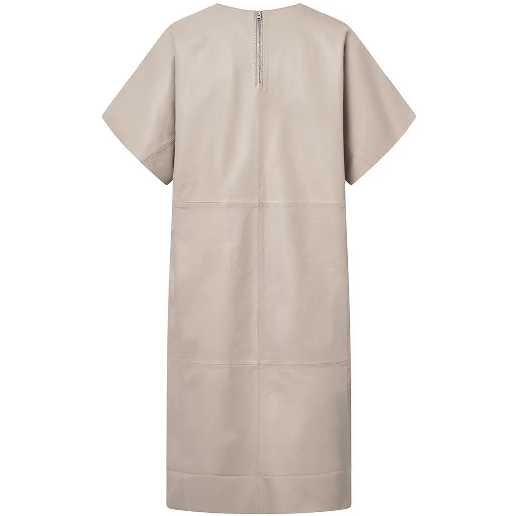 Beautiful Sandra leatherdress / 51220 - Cream