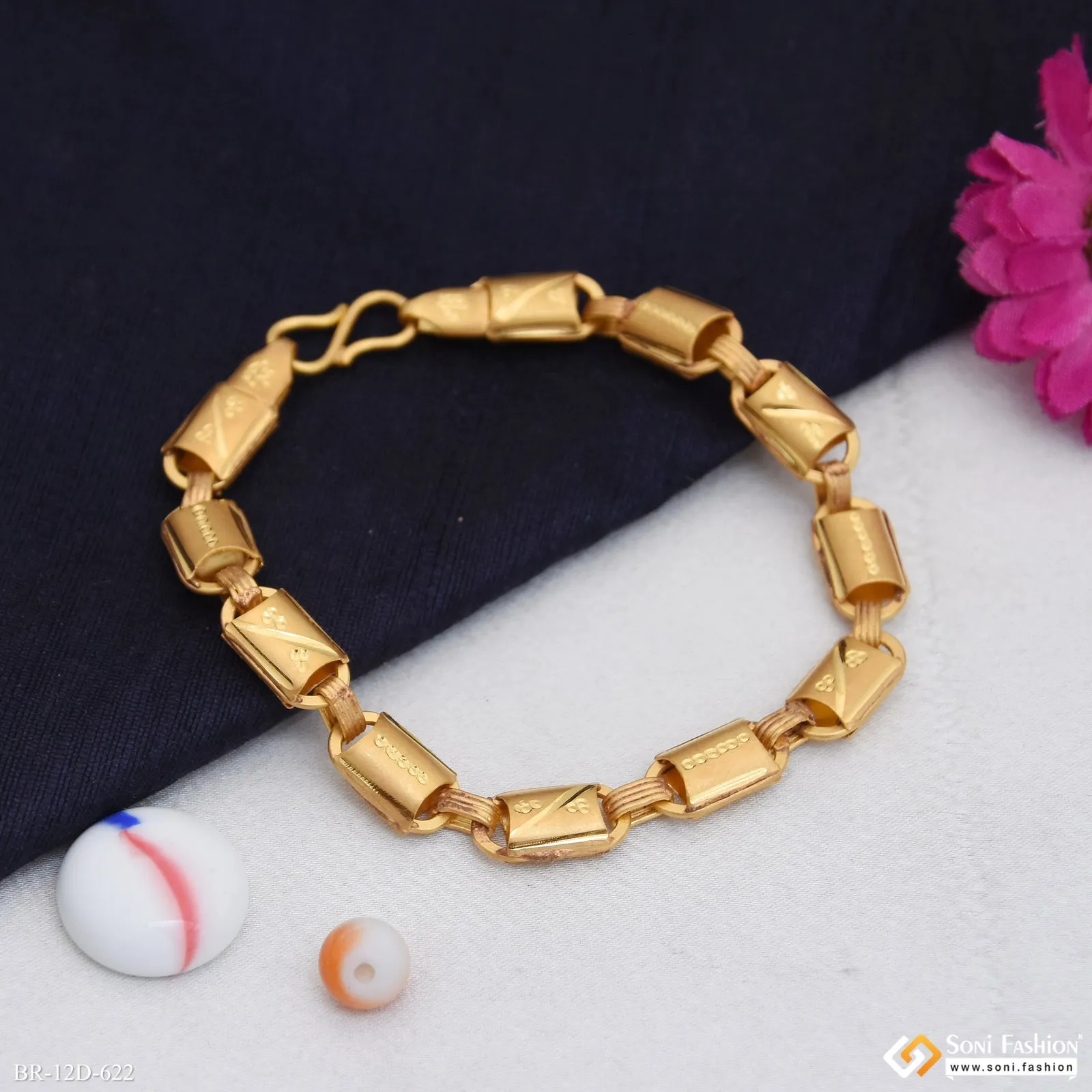 Latest Design Gold Plated Nawabi Bracelet for Men - Style D622