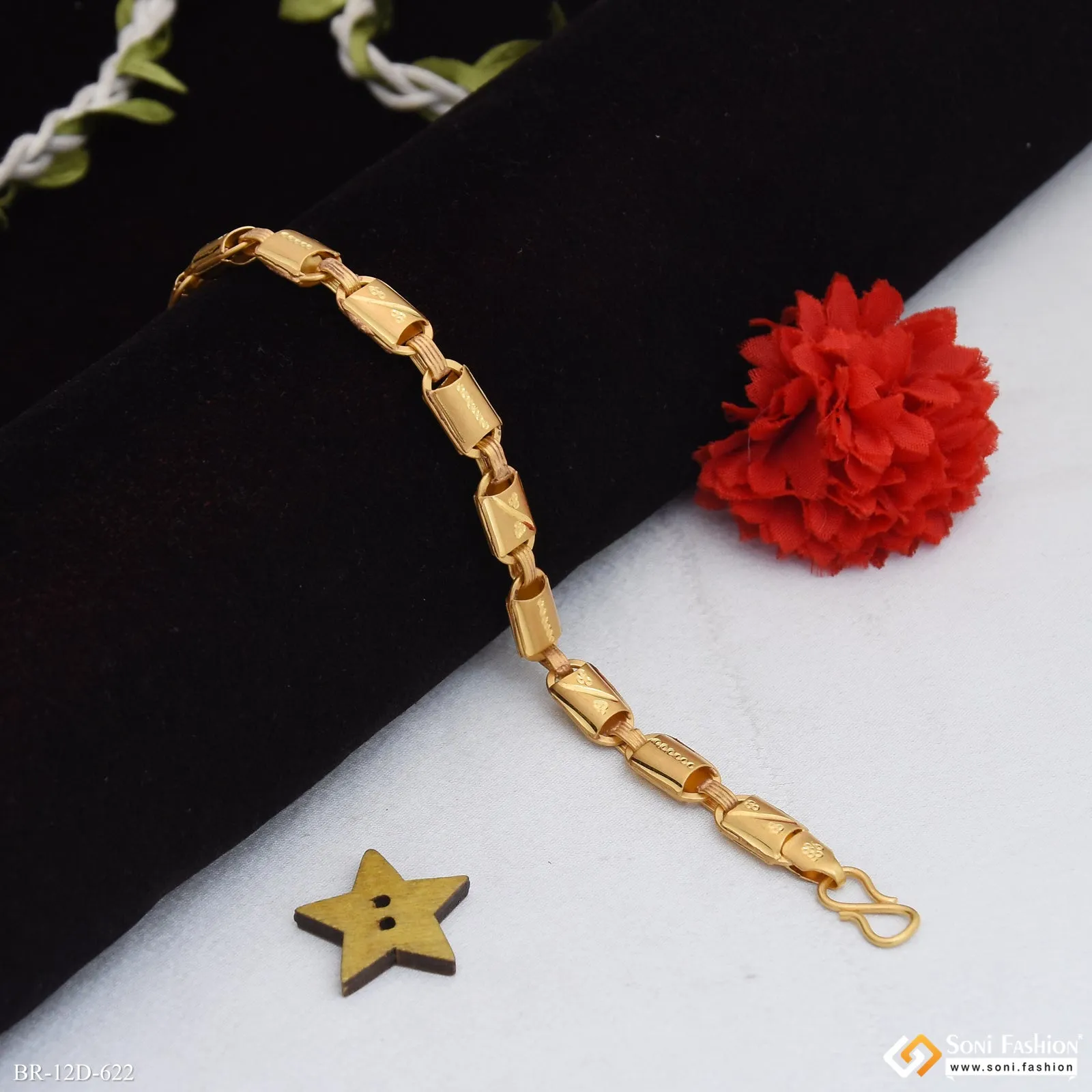 Latest Design Gold Plated Nawabi Bracelet for Men - Style D622