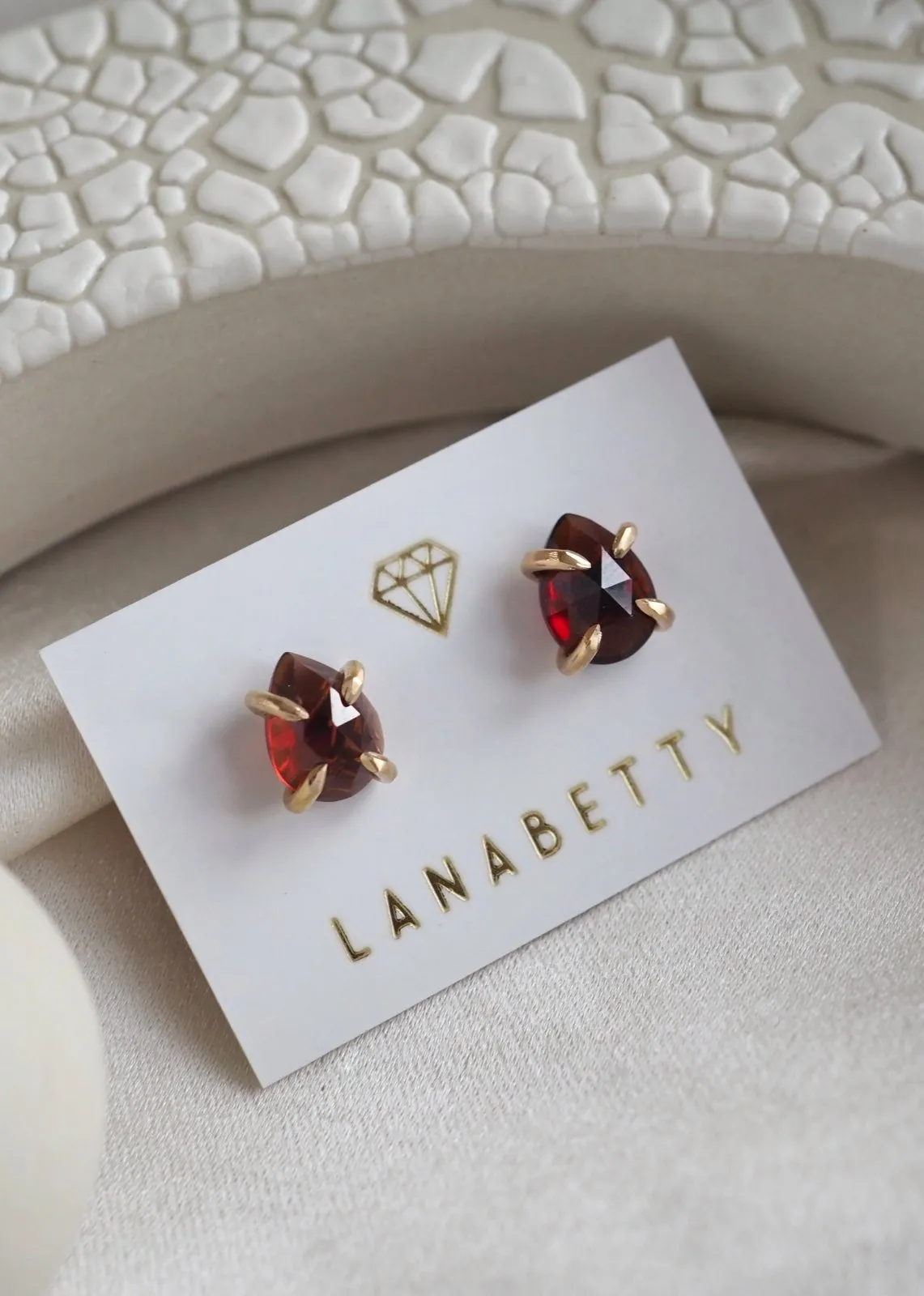 Libra Claw Stud Earrings - Gold Filled