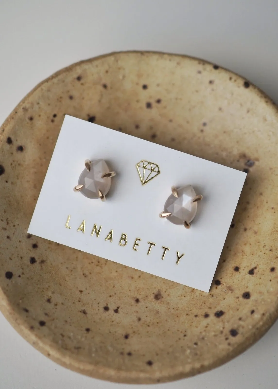 Libra Claw Stud Earrings - Gold Filled