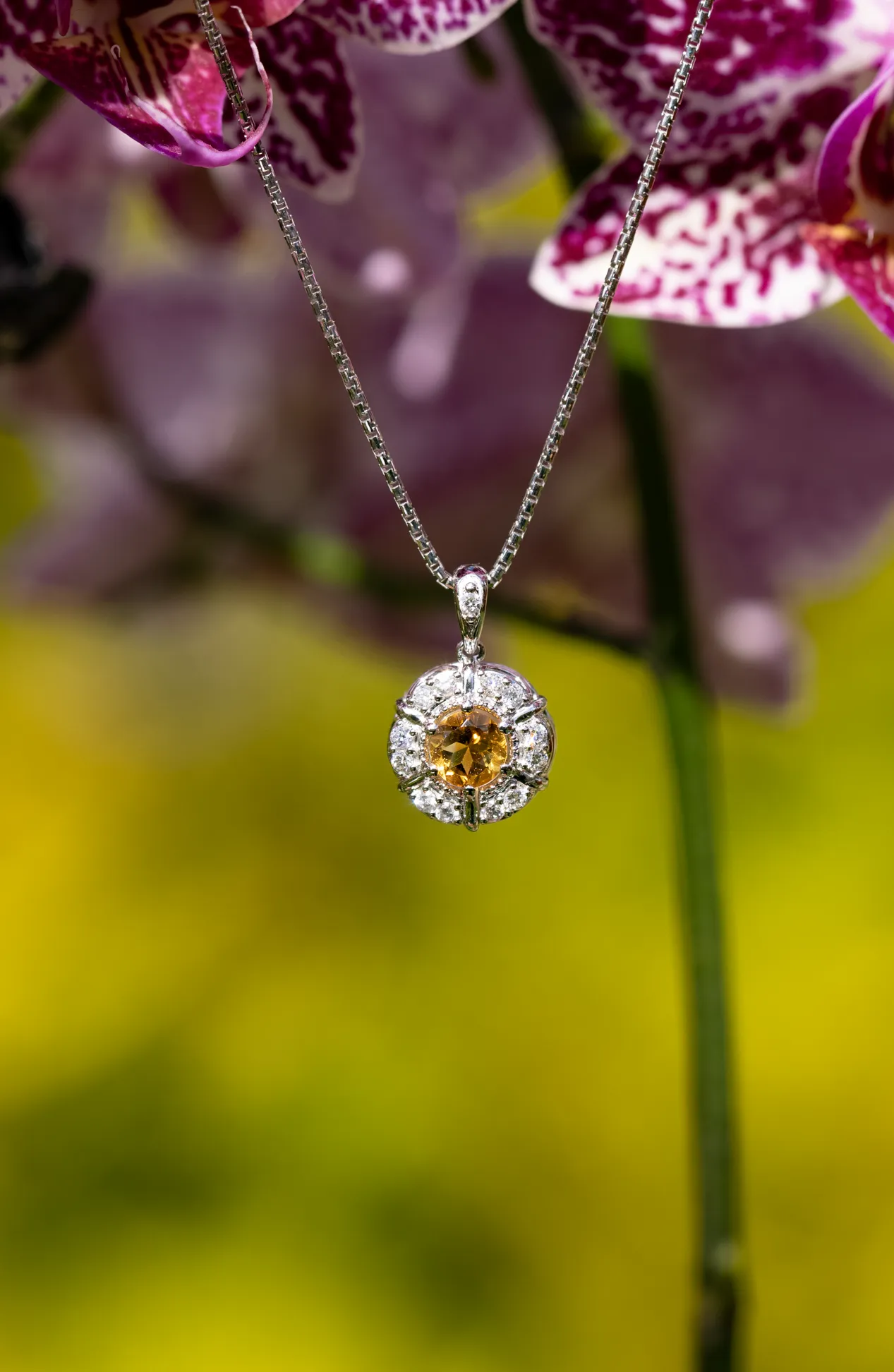 Momento Citrine and Diamond digital locket 14K